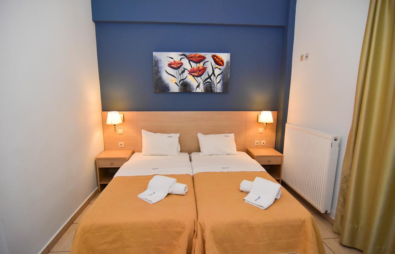 Iridanos Hotel Антикира Екстериор снимка
