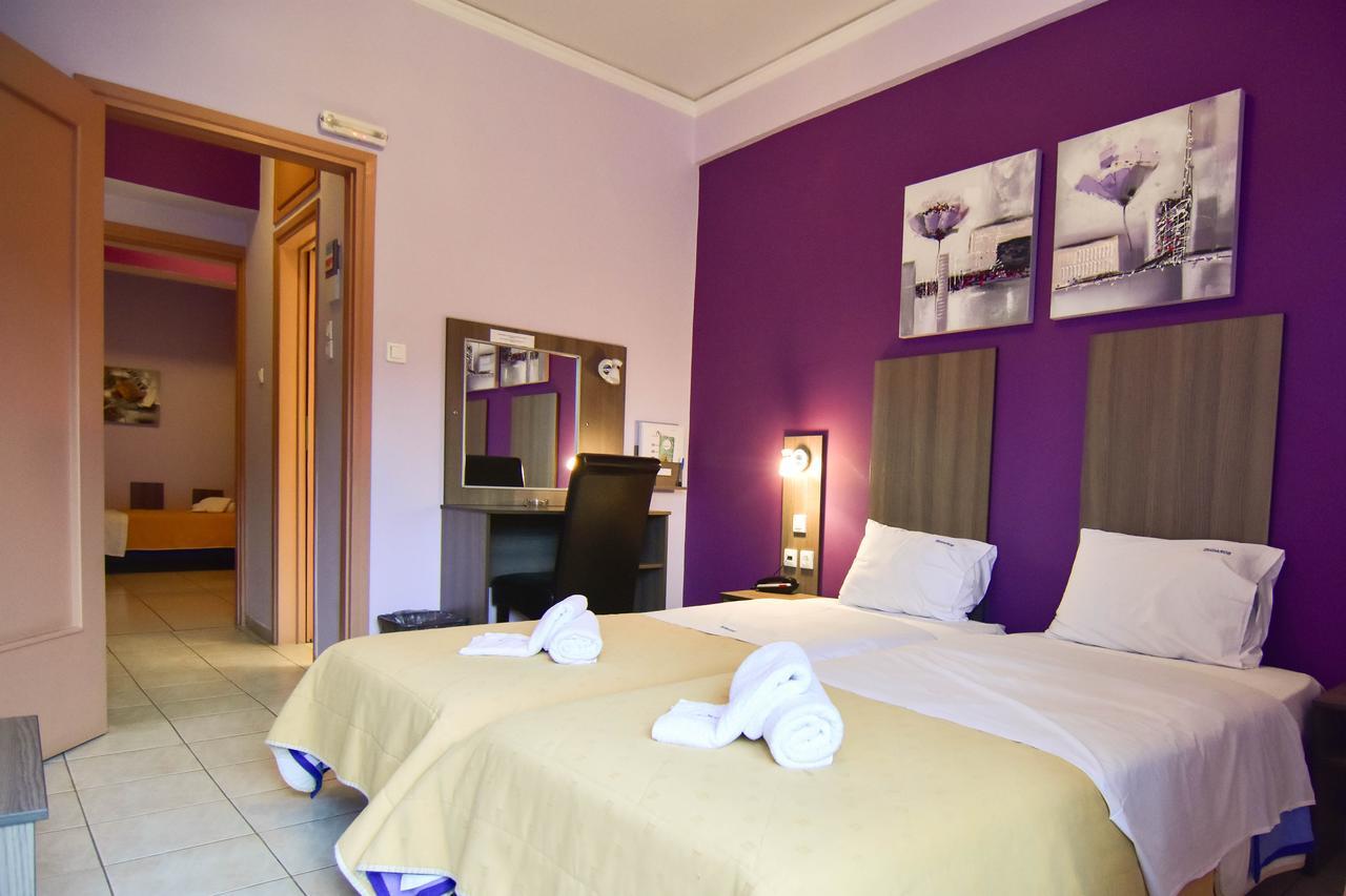 Iridanos Hotel Антикира Екстериор снимка