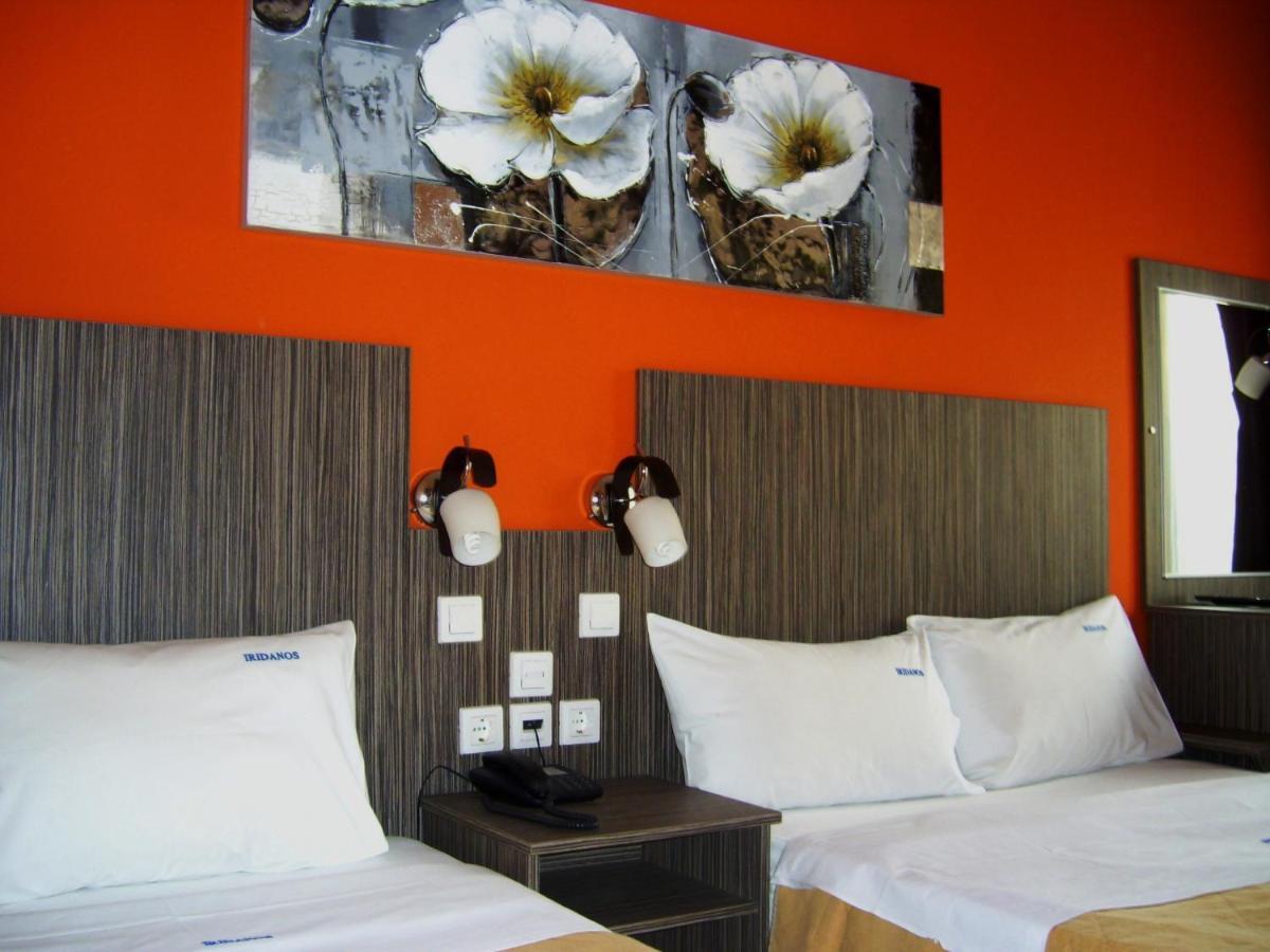 Iridanos Hotel Антикира Стая снимка